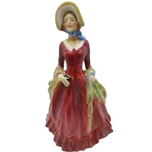 Vintage Royal Doulton Figurine‎ Copr 1945 Bone China HN1982 Sabbath Morn SEE